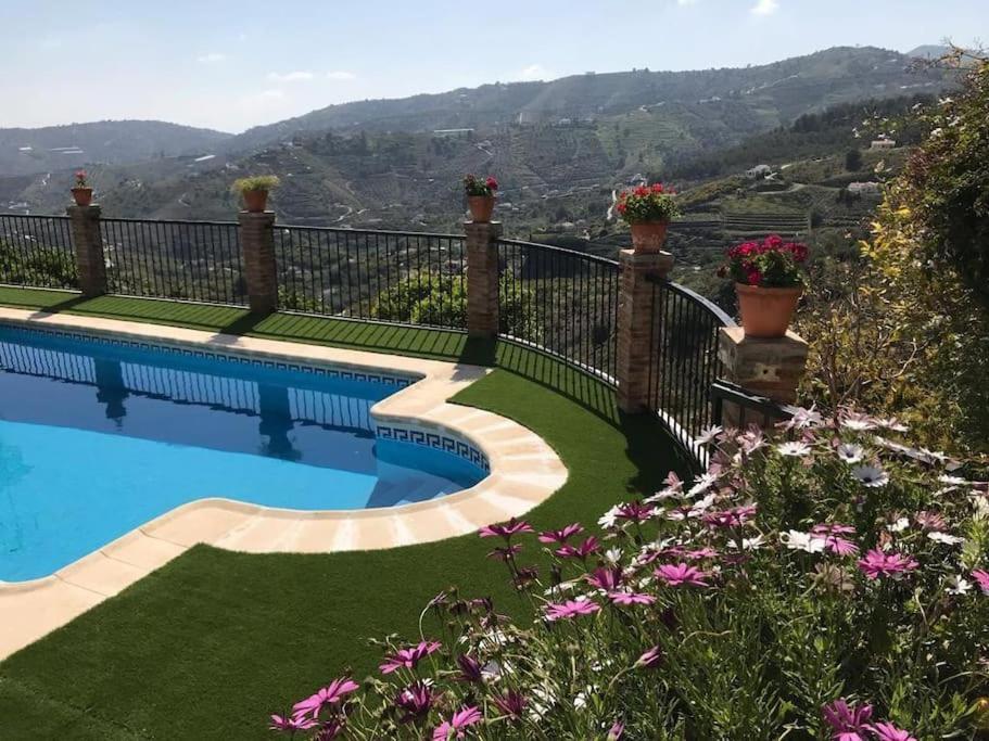 Villa En Frigiliana Con Piscina Y Jacuzzi Eksteriør billede