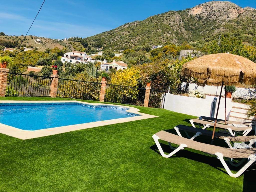 Villa En Frigiliana Con Piscina Y Jacuzzi Eksteriør billede
