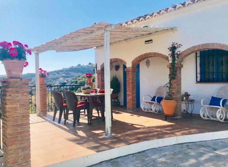 Villa En Frigiliana Con Piscina Y Jacuzzi Eksteriør billede