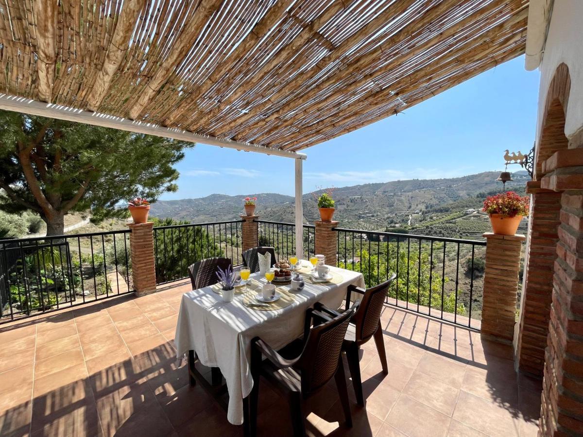 Villa En Frigiliana Con Piscina Y Jacuzzi Eksteriør billede